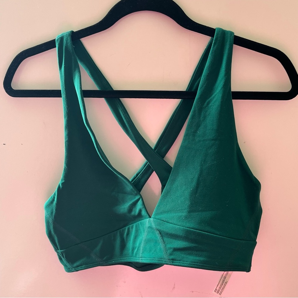 Woman’s Free People Green V-Neck Sports Bra - Picture 2 of 6